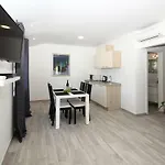 Apartments Mocici *