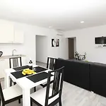 Apartamento Apartments Mocici