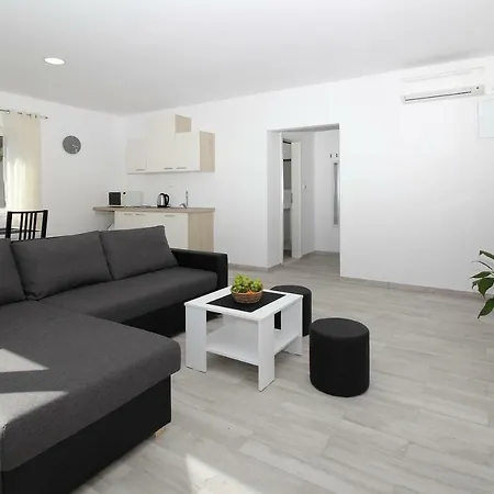 Apartments Mocici * Močići
