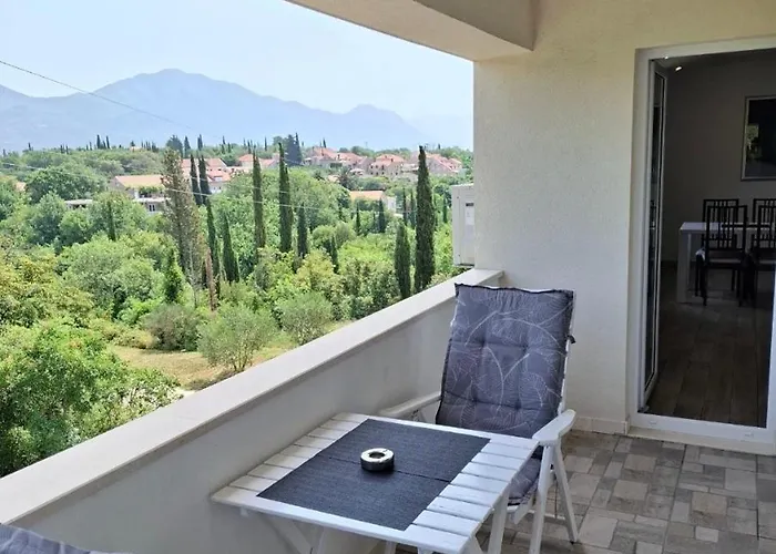 Apartments Mocici Apartment *